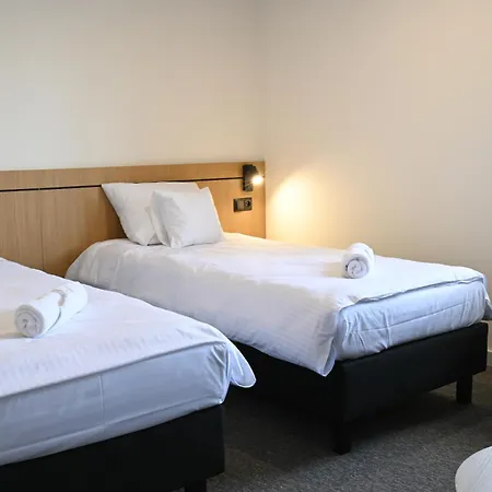 Hotel Parrot-2