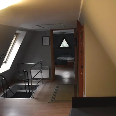 Leśny Dwór-2