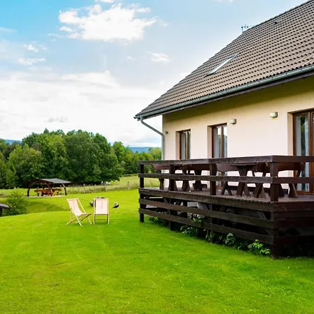 Apartamenty Czerwony Dworek-2