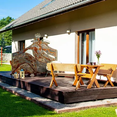 Apartamenty Czerwony Dworek-3