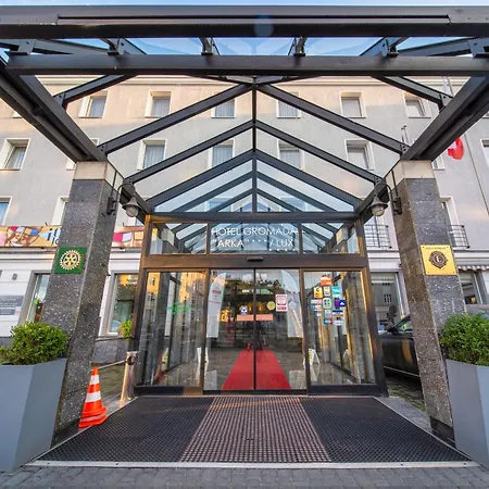 Hotel Gromada Arka Lux-3