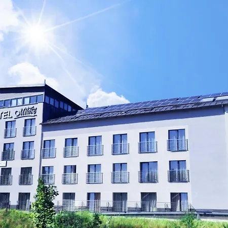 Hotel Miłosz Restauracja, Basen dla dzieci, Sala Zabaw, Siłownia-2