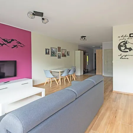 Beskid Apartment z widokiem na góry sauna, jacuzzi-2