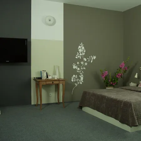 Hotel Flora-2