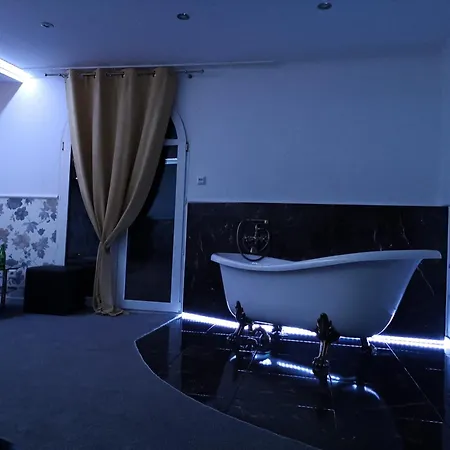 Hotel Tara-3