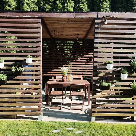 Lawendowo- domki, apartamenty, sauna i jacuzzi-2