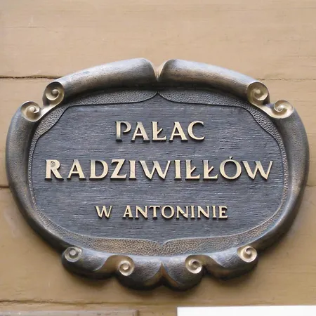 Pałac Myśliwski w Antoninie-3