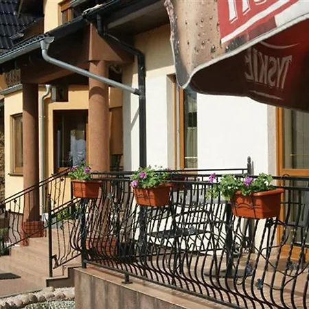 Pokoje Gościnne Gum-Bar-3