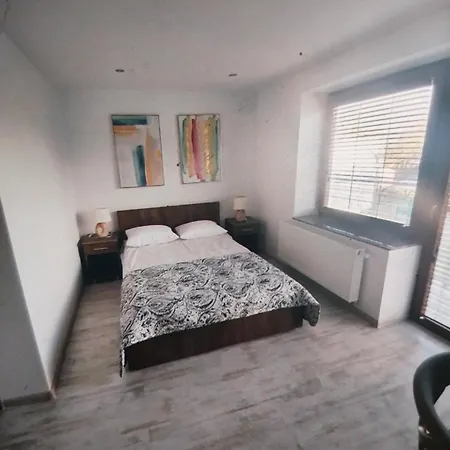 Holiday House-3