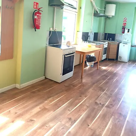 Hostel Krośnieńska 12-3