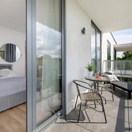 Apartamenty Jantaris II by Noclegi Renters-3
