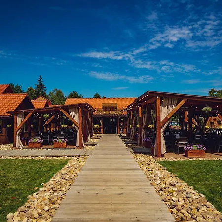 Western Camp Resort-3
