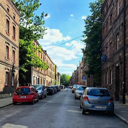 Gryfny Familok-3