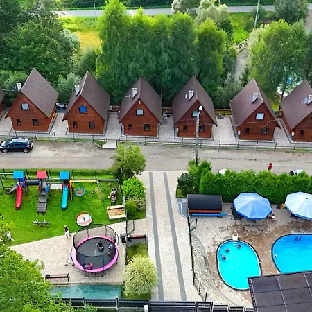 OW Domki Matiaszówka z PODGRZEWANYMI BASENAMI, kąpieliskiem ze zjeżdżalnią wodną, ogrodzonym placem zabaw i boiskiem-2