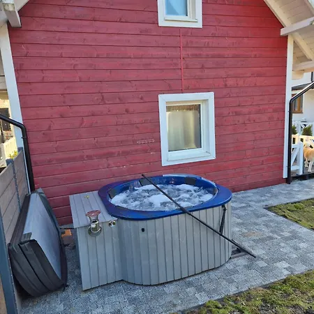 Domki i Apartamenty Cicha Dolina z jacuzzi-3