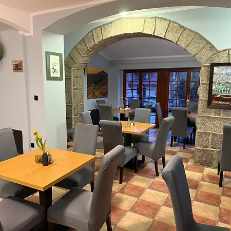 GórSKI SPA Karpacz w pobliżu wyciągów-3
