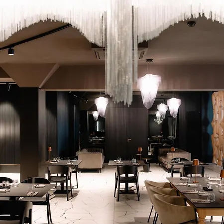 Hotel 3 Trio-2