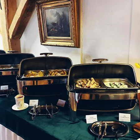 Pałac Spichrz-3