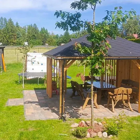 Domek Mazurski całoroczny nad jeziorem z Jacuzzi SPA-2