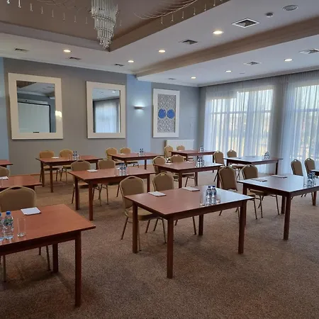 Hotel Chabrowy Dworek-2