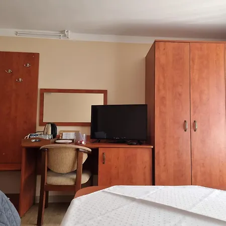 Gościniec pod Polną Różą 2-2