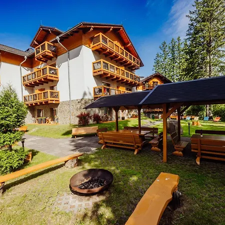 Hotel Na Skarpie-3