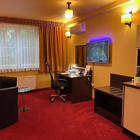 Aura - Hotel & Restaurant & Sauna-3