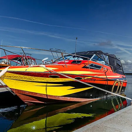 Yacht Hotel - Boat - Pedal Boat, Motorboat Free-3