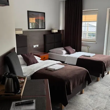 Hotelik - Modlin Airport-3
