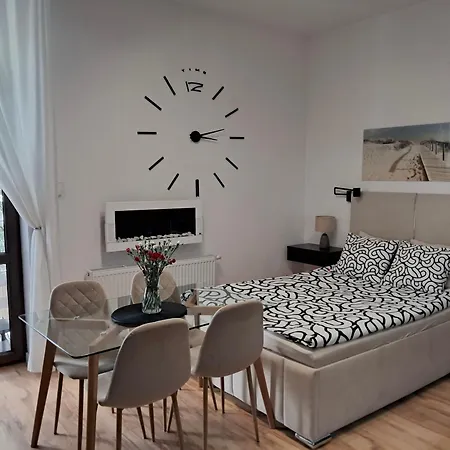 Apartament MIODOWY przy plaży-3