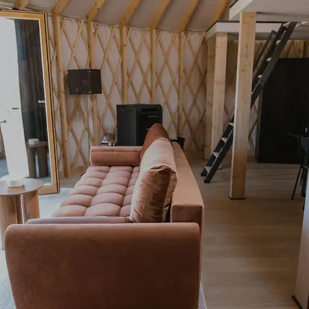 Jurty Glamping-2