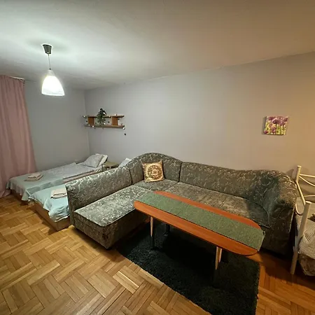 Pokoje do wynajęcia - Podwisłocze 8a-3