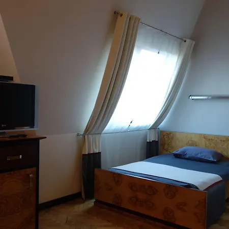 Hotel Monopol-2