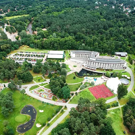 Holiday Inn Resort Warsaw Józefów, an IHG Hotel-3