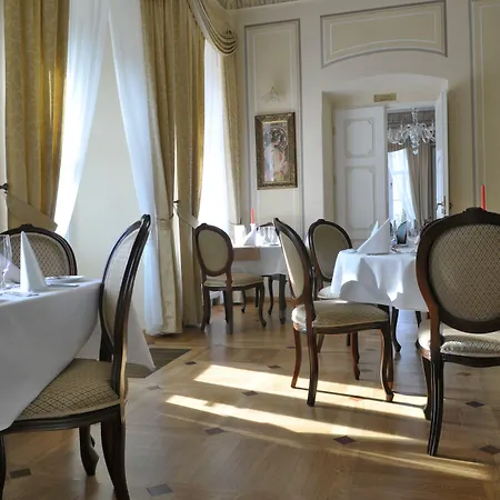 Dwór Kombornia Hotel&SPA-3