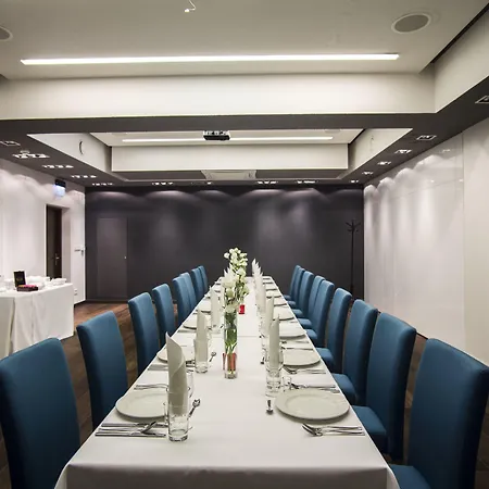M Hotel-2