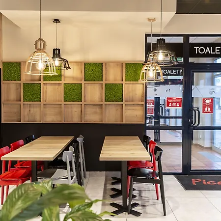Hotel Picaro Żarska Wieś Północ A4 kierunek Niemcy-3