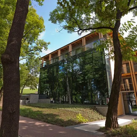 Bristol Art & Medical Spa-2