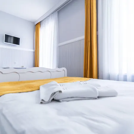 Premium - Bed & Breakfast-2