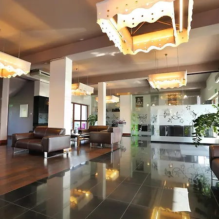 Hotel Vesta Centrum Konferencyjno Wypoczynkowe-2