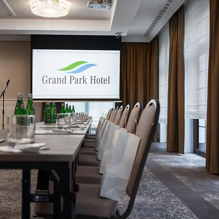 Grand Park Hotel-2