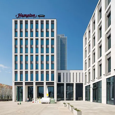 Hampton by Hilton Łódź City Center-2