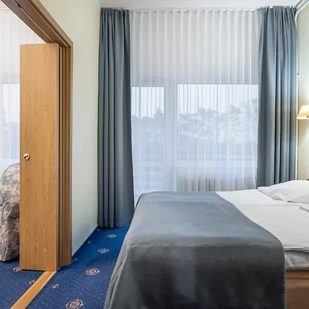 Hotel Wodnik-3