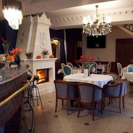 Hotel Jaroslaw-3