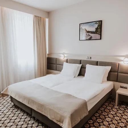 Hotel Restauracja Piwnica Rycerska-2