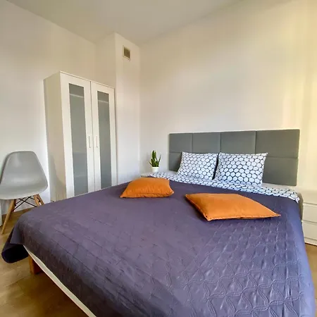 Poznan Rents - Old Town Apartments Mostowa Parking Free-2