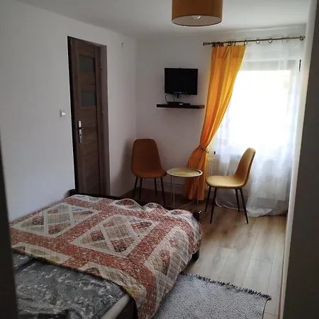 Pokoje Gościnne Spokojna 10 w Polańczyku-3