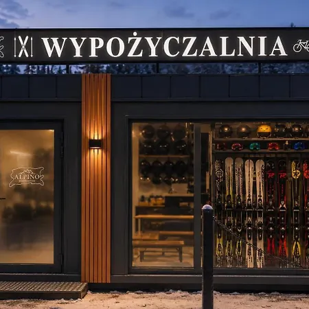 DWOREK MYŚLIWSKI HUBERT- przy samych Termach Bania i Stoku Narciarskiego Kotelnica, na miejscu wypożyczalnia nart, rowerów elektrycznych w atrakcyjnej cenie dla gości-2