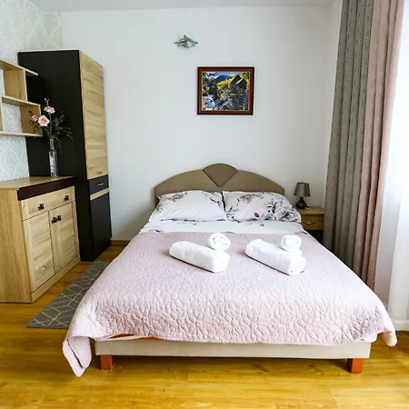 Villa Roza Pokoje & Apartamenty-3