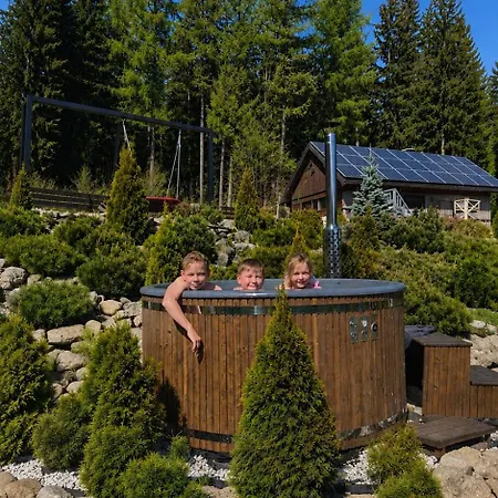 Pokoje Gościnne Pod Lasem-2